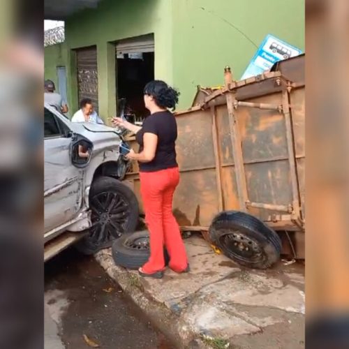 Dono de bar fica ferido em acidente no perímetro urbano de Goiânia