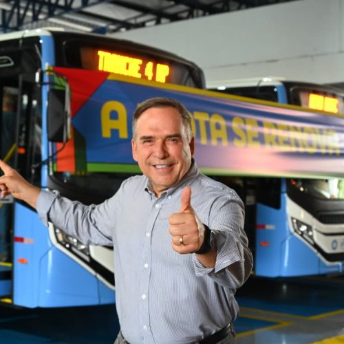 Mabel entrega 19 novos ônibus e destaca avanço na renovação da frota da Grande Goiânia