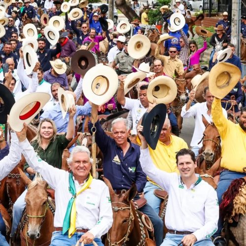 Daniel Vilela destaca tradição no desfile do Encontro de Comitivas em Goiânia