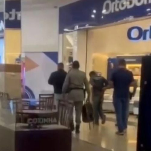 HOMEM É PR3S0 APÓS PASSAR HORAS ESCONDIDO NO TETO DE SHOPPING EM GOIÁS