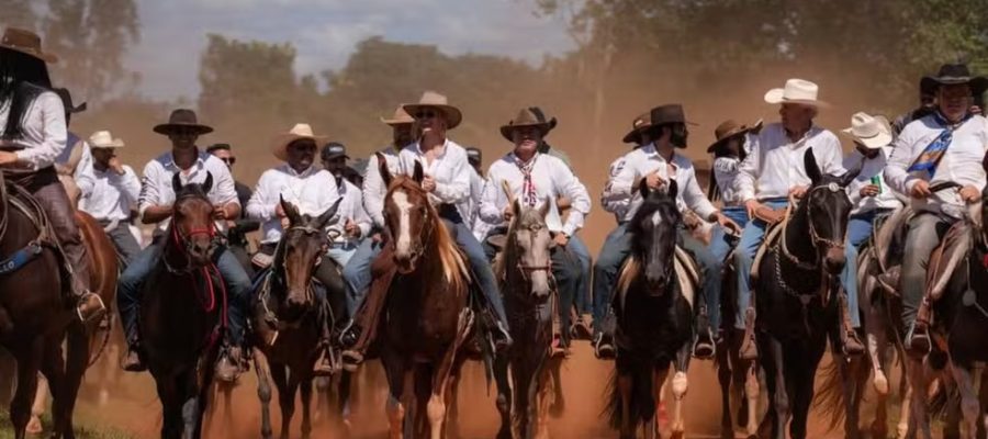 Cavalos de até 200 mil e famosos: veja detalhes da cavalgada do Gusttavo Lima