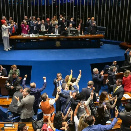 Fim da escala 6×1: veja quais profissões serão afetadas pelas novas regras e quem fica de fora